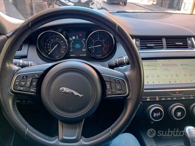 Usata Jaguar E-Pace 150 CV (110 kW) 2020 Grigio SUV