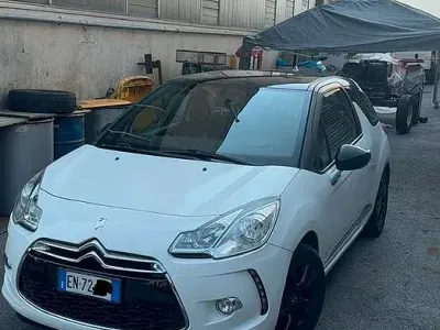 Usata Citroën DS3 95 CV (69 kW) 2012 Bianco Utilitaria