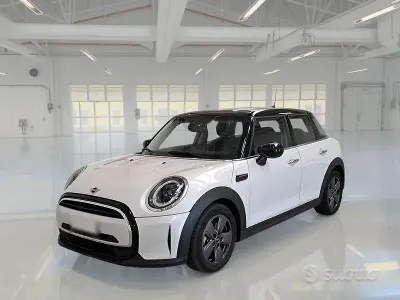 Usata Mini Cooper Classic 136 CV (100 kW) 2023 Bianco Utilitaria