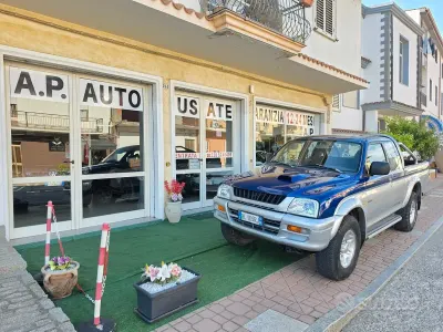 Gebraucht Mitsubishi L200 100 PS (73 kW) 2000 Blau Pickup