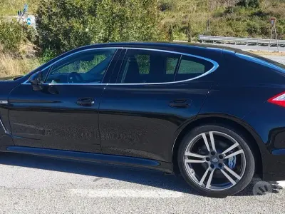 Usata Porsche Panamera 400 CV (294 kW) 2011 Utilitaria
