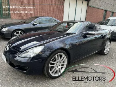 Usata Mercedes SLK280 231 CV (169 kW) 2007 Blu Cabrio