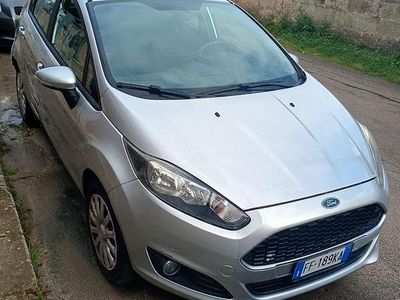 Usata Ford Fiesta 2016 Grigio Utilitaria