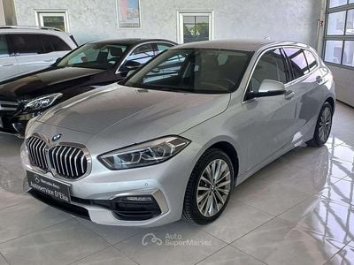 Usata BMW 116 Luxury Line 116 CV (85 kW) 2020 Argento Utilitaria