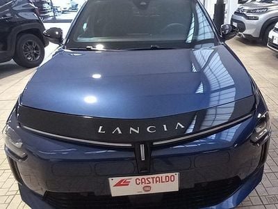 Usata Lancia Ypsilon 61 kW (84 CV) 2024 Blu Utilitaria