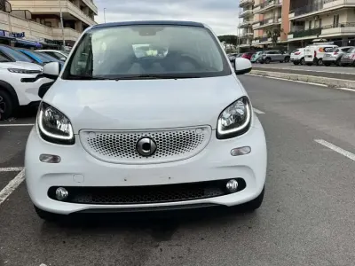 Usata Smart ForFour Passion 90 CV (66 kW) 2019 Bianco Utilitaria