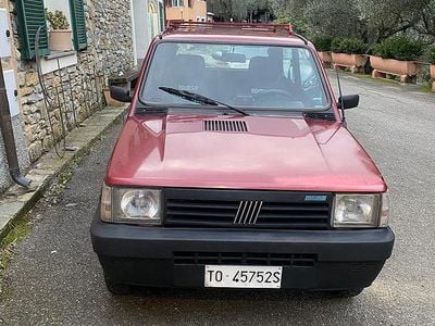 Usata Fiat Panda 4x4 Trekking 50 CV (36 kW) 1992 Rosso Utilitaria