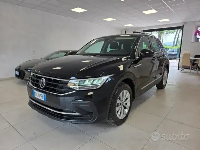 Usata VW Tiguan Elegance 150 CV (110 kW) 2021 Nero SUV
