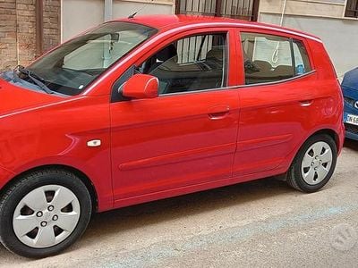 Usata Kia Picanto 75 CV (55 kW) 2006 Rosso Utilitaria