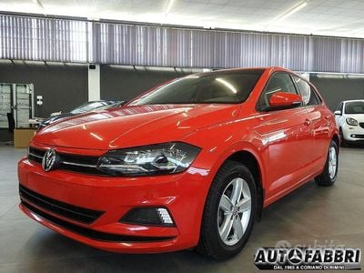 Begagnad VW Polo Comfortline 90 HK (66 kW) 2020 Röd Halvkombi