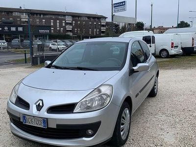 Usata 2007 Renault Clio II Berlina | 2500 € (Buon prezzo)
