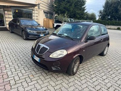 Usata Lancia Ypsilon 77 CV (56 kW) 2009 Viola Utilitaria