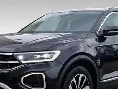 Usata VW T-Roc Life 110 CV (80 kW) 2023 Bianco SUV