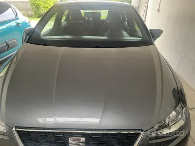 Usata Seat Ibiza 75 CV (55 kW) 2018 Grigio Utilitaria