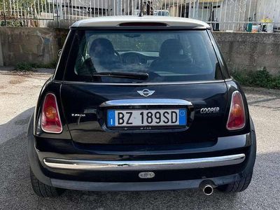 Usata Mini Cooper 116 CV (85 kW) 2002 Nero Utilitaria