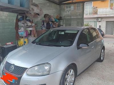 Usata VW Golf IV 140 CV (102 kW) 2004 Grigio Berlina