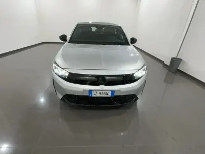 Usata Opel Corsa S 100 CV (73 kW) 2025 Kristall silver Utilitaria
