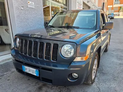 Usata Jeep Patriot Limited 140 CV (102 kW) 2008 Bluazzurro SUV