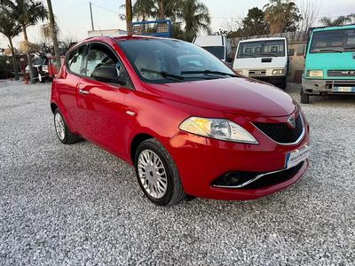 Usata Lancia Ypsilon 80 CV (58 kW) 2016 Utilitaria