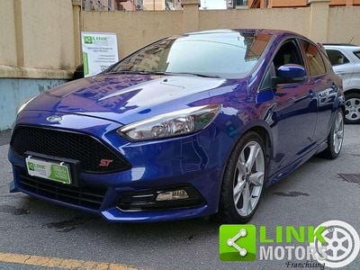 Blu Usata 2017 Ford Focus ST-Line Berlina | 9200 € (Cara)