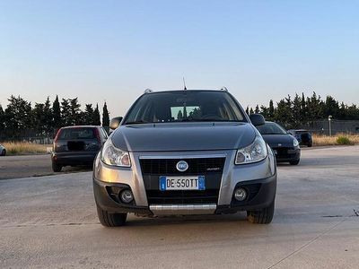 Usata Fiat Sedici 120 CV (88 kW) 2007 SUV