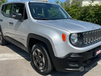 Usata Jeep Renegade Sport 120 CV (88 kW) 2018 Bianco SUV