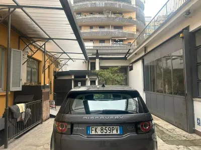 Usata Land Rover Discovery Sport HSE Luxury 150 CV (110 kW) 2017 Argento SUV