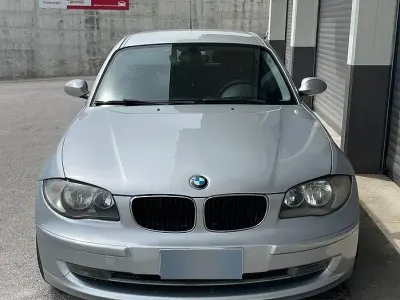 Usata BMW 118 143 CV (105 kW) 2008 Grigio Utilitaria