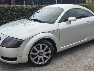 Usata Audi TT 179 CV (131 kW) 1999 Grigio Coupé