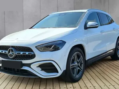 Usata Mercedes GLA200 Advanced Plus 150 CV (110 kW) 2024 Bianco SUV