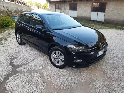 Usata VW Polo 95 CV (69 kW) 2018 Nero Utilitaria