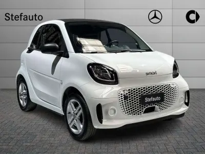 Usata Smart ForTwo Coupé Pure 41 kW (56 CV) 2022 Bianco Utilitaria