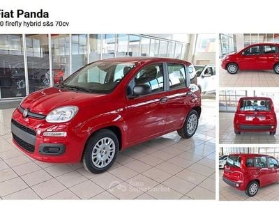 Nuova Fiat Panda Icon 65 CV (47 kW) 2026 Rosso Utilitaria