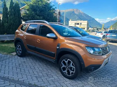 Usata Dacia Duster Prestige 116 CV (85 kW) 2019 Arancione SUV