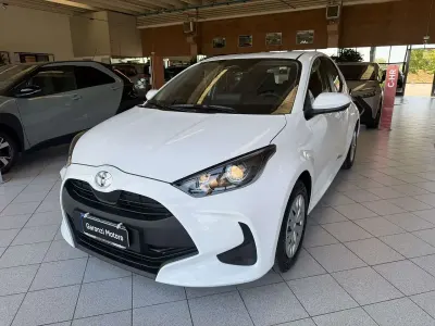 Nuova Toyota Yaris Hybrid 116 CV (85 kW) 2026 Bianco Berlina
