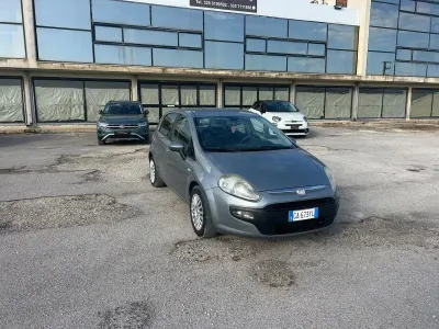 Gebraucht Fiat Punto Evo Dynamic 75 PS (55 kW) 2011 Grau Kleinwagen