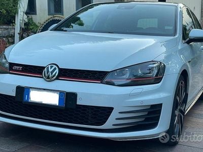 Usata VW Golf VII GTI 230 CV (169 kW) 2016 Bianco Utilitaria