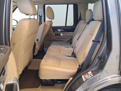 Land Rover Discovery 5