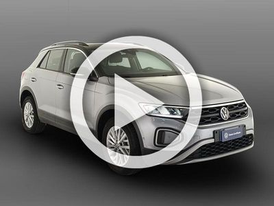 Usata VW T-Roc Life 110 CV (80 kW) 2023 Argento SUV