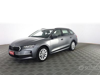 Usata Skoda Octavia Executive 150 CV (110 kW) 2024 Grigio graphite Station wagon