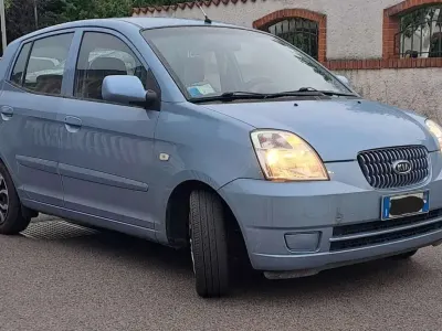 Usata Kia Picanto EX 65 CV (47 kW) 2004 Blu/azzurro Utilitaria
