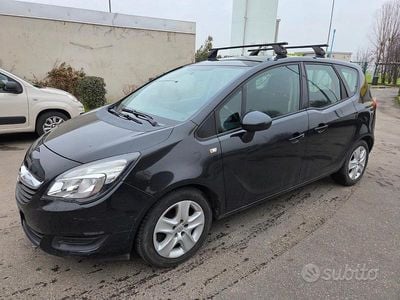 Usata Opel Meriva 110 CV (80 kW) 2016 Nero Monovolume