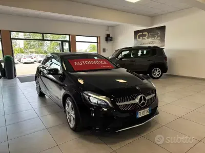 Usata Mercedes A180 109 CV (80 kW) 2018 Nero Berlina
