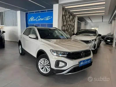 Usado VW T-Roc Style 150 CV (110 kW) 2023 SUV