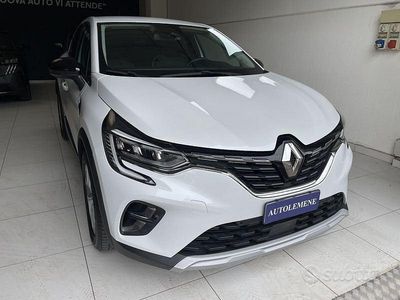 Usata Renault Captur Intens 140 CV (102 kW) 2021 Bianco SUV