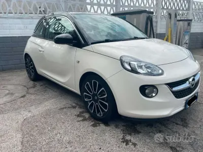 Usata Opel Adam Glam 69 CV (50 kW) 2019 Utilitaria