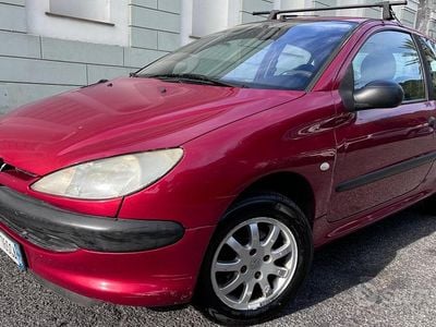 Usata Peugeot 206 59 CV (43 kW) 2003 Rosso Coupé