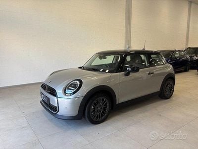 Usata Mini Cooper 114 kW (156 CV) 2025 Grigio Utilitaria