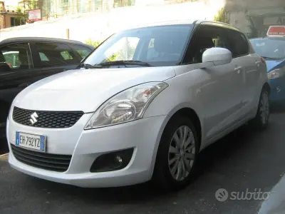 Usata Suzuki Swift 94 CV (69 kW) 2011 Bianco Utilitaria