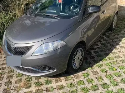 Usata Lancia Ypsilon